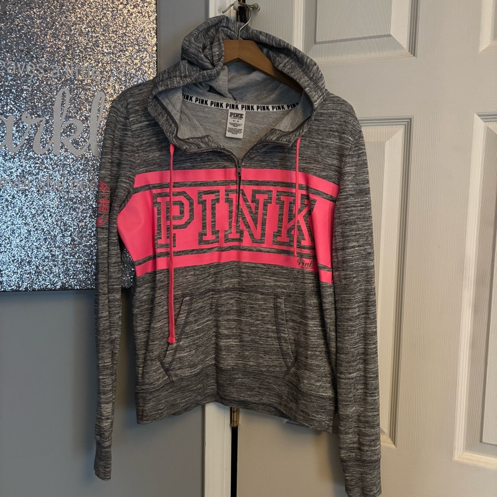 VS PINK Logo Hooded Sweatshirt - Picture 3 of 5